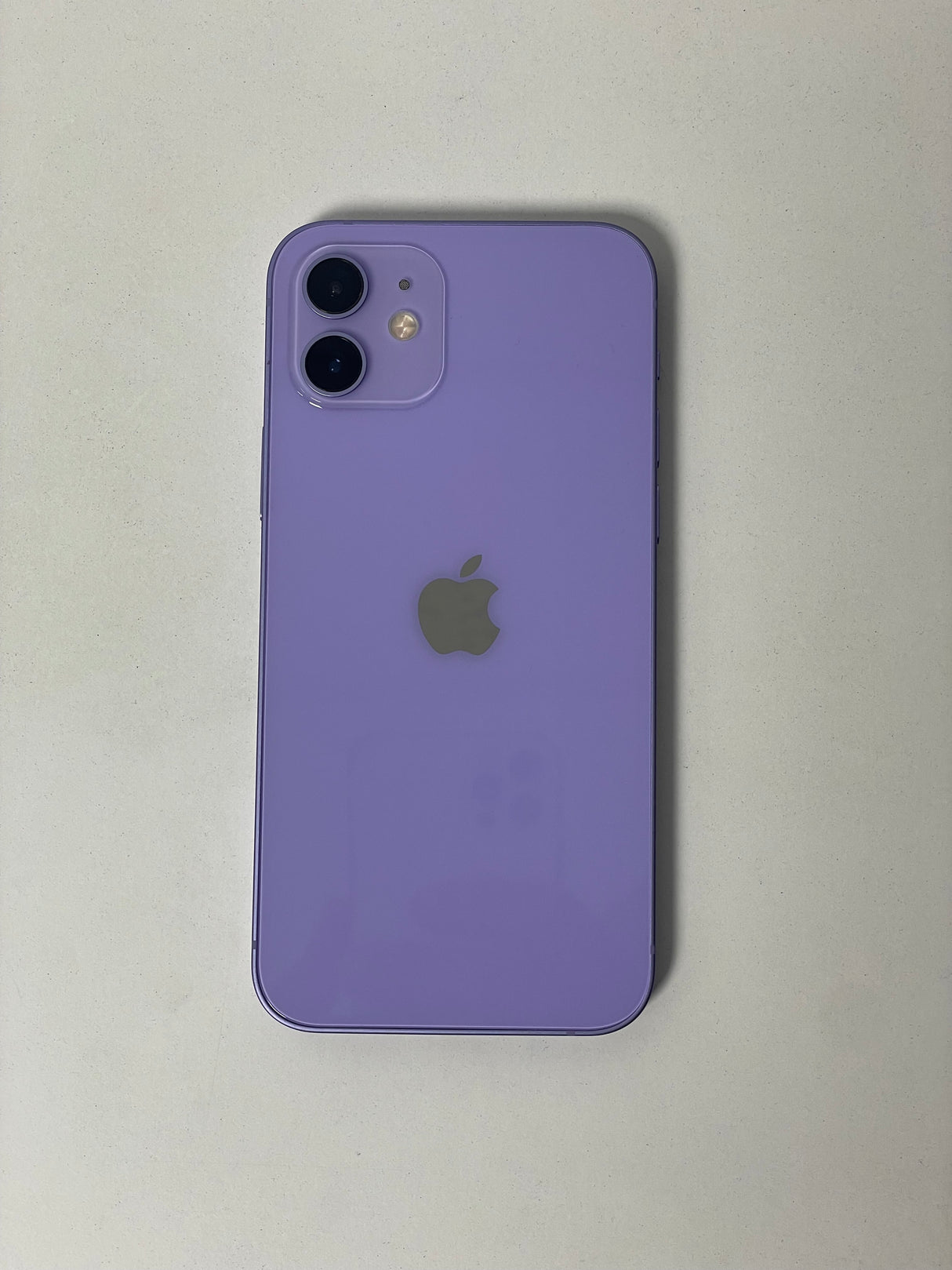 OUTLET - iPhone 12 64GB Purple