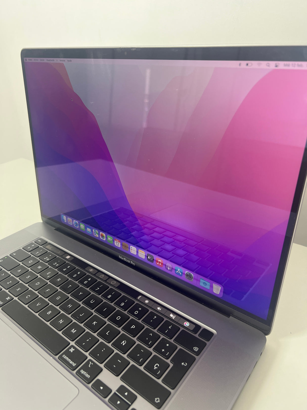 OUTLET - Macbook Pro 16 Pulgadas 16GB RAM, 512GB SSD Intel Core i7