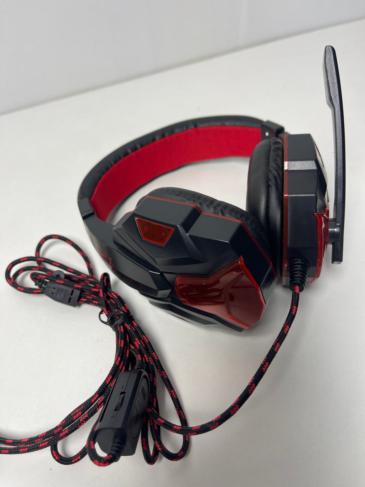 OUTLET - Audífonos Genérico Gamer SY830MV Rojo (Sin Caja)