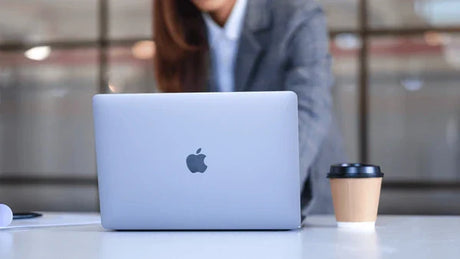 Cómo las Empresas Pueden Ahorrar en Tecnología al Comprar iPhones y MacBooks Reacondicionados