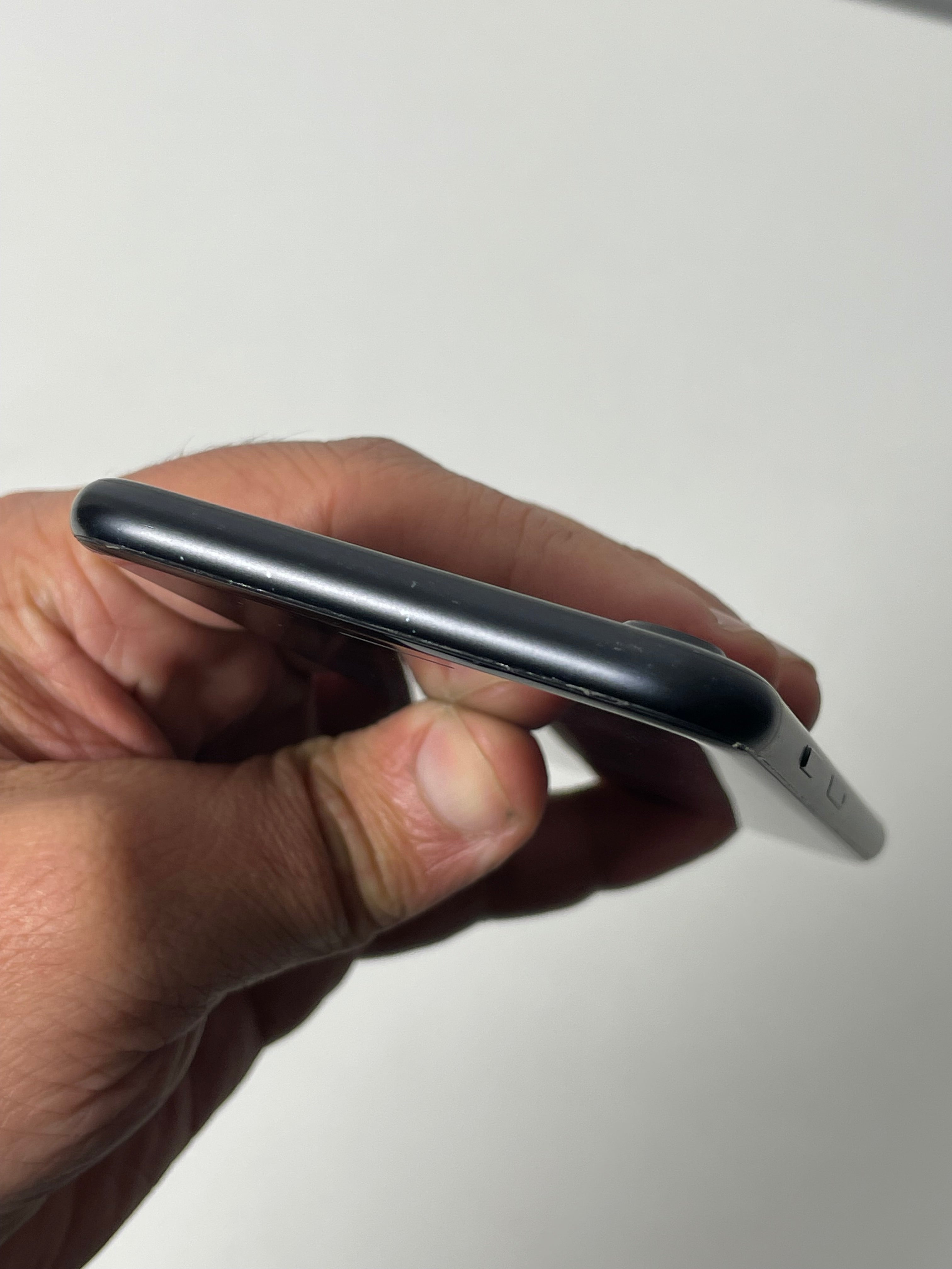 OUTLET - iPhone 7 32GB Jet Black – Digitek Chile