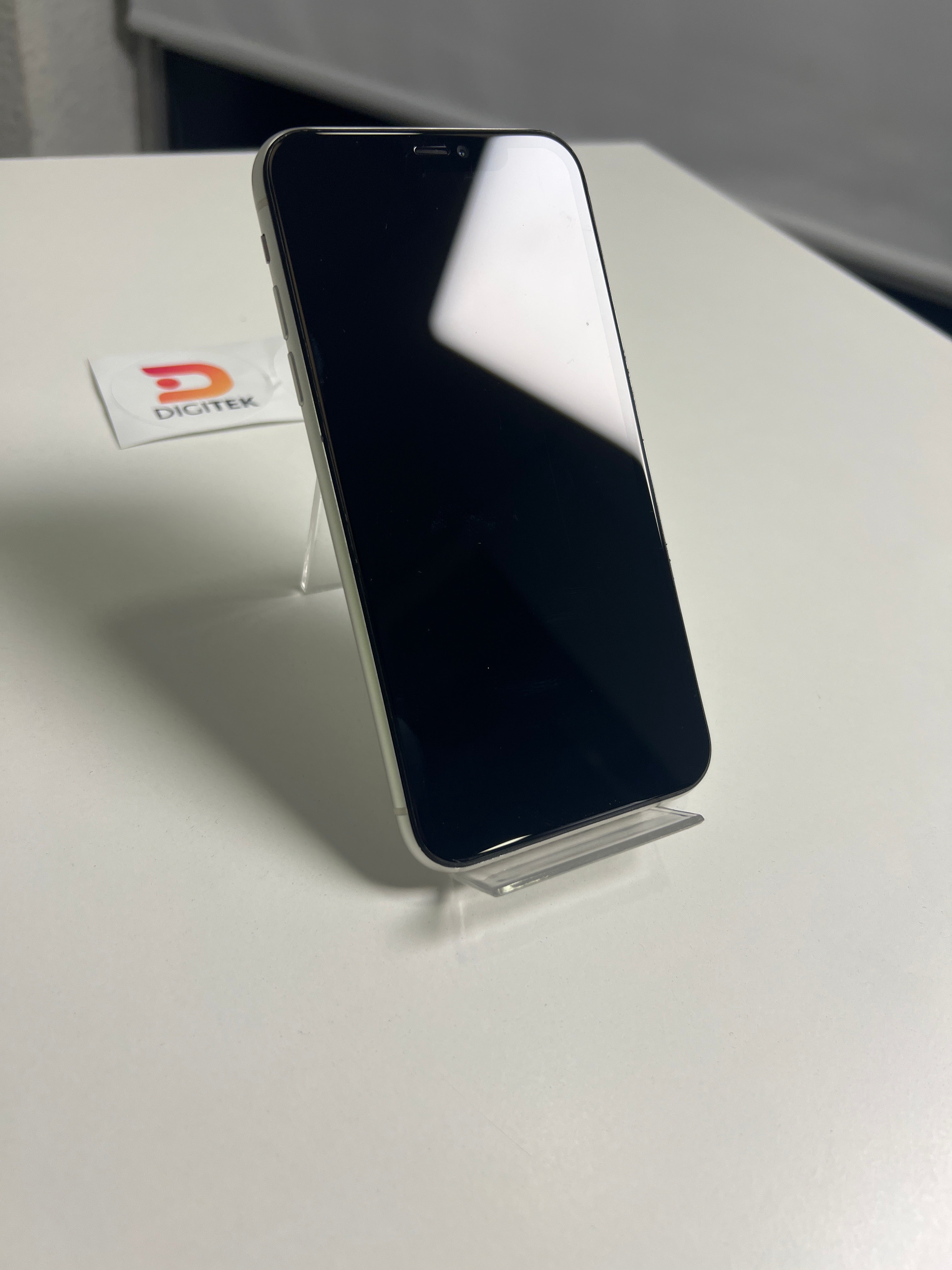 OUTLET - iPhone 11 128GB White – Digitek Chile
