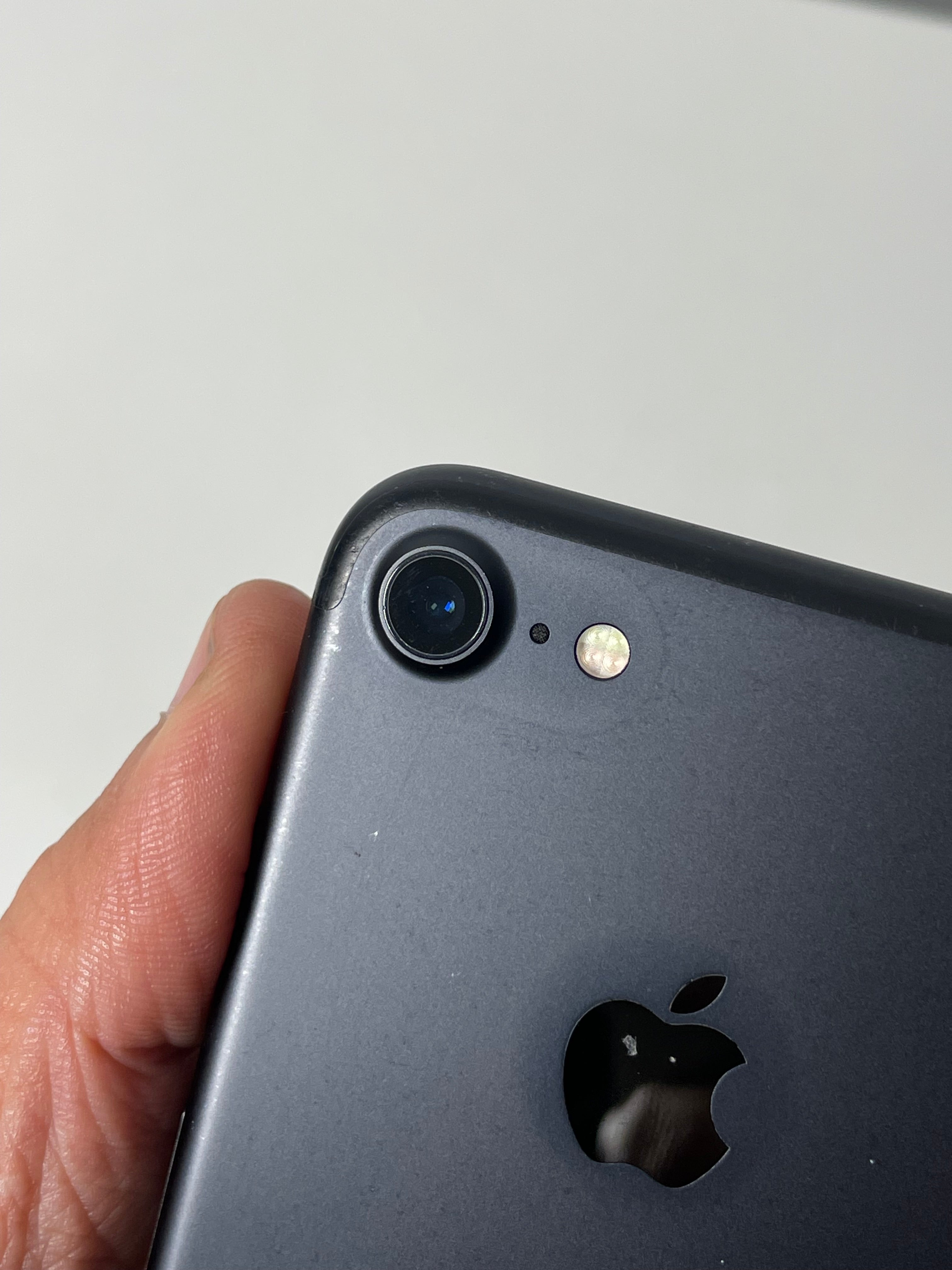 OUTLET - iPhone 7 32GB Jet Black – Digitek Chile