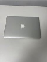 OUTLET - MacBook Air 13 Pulgadas 4GB RAM, 128GB SSD  Intel Core i5